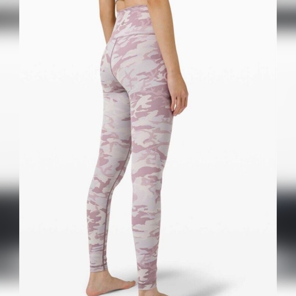🔥🔥LULULEMON Wunder Under Incognito Camo Jacquard iced Iris Violet leggings 2 - Picture 4 of 10